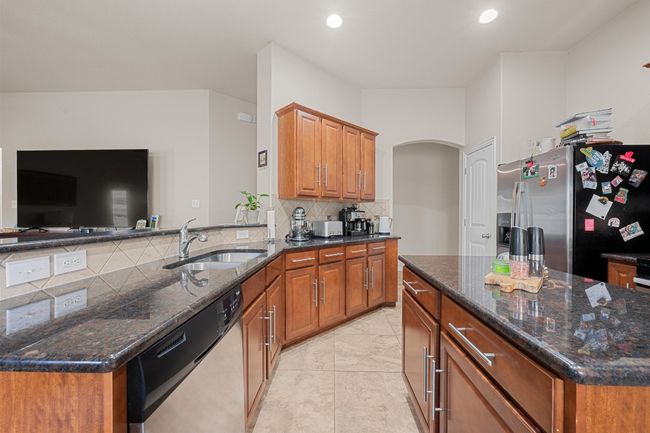 327 Saffron Spgs, House other with 3 bedrooms, 2 bathrooms and 4 parking in Buda TX | Image 17