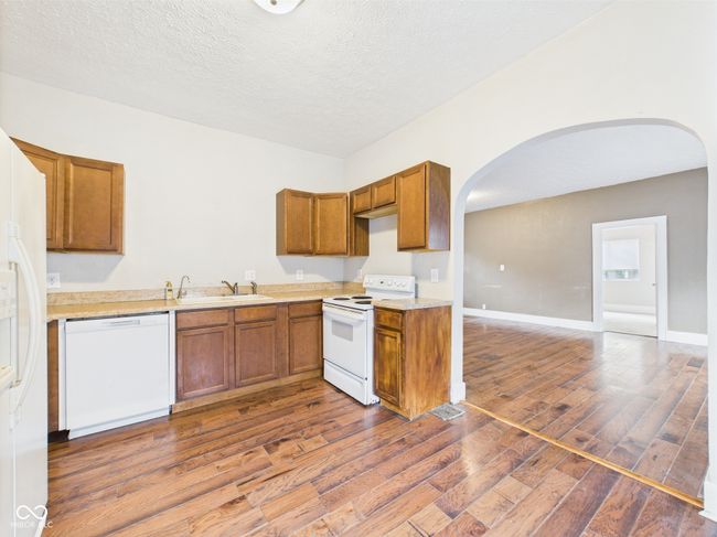 907 S A St, House other with 3 bedrooms, 2 bathrooms and null parking in Elwood IN | Image 11