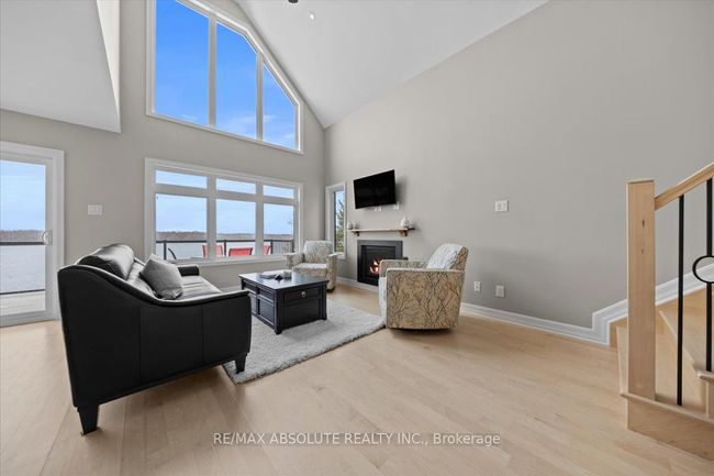 304 Riverwood Dr, House other with 3 bedrooms, 4 bathrooms and 4 parking in Woodlawn ON | Image 13