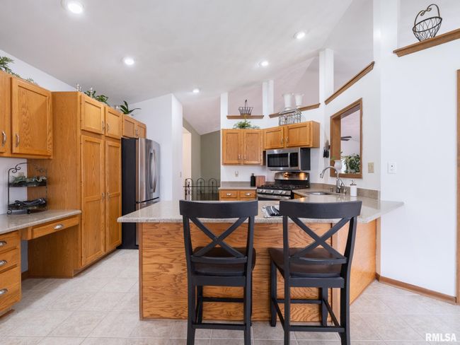 4502 S Misty Isle Pt, House other with 5 bedrooms, 3 bathrooms and null parking in Mapleton IL | Image 20