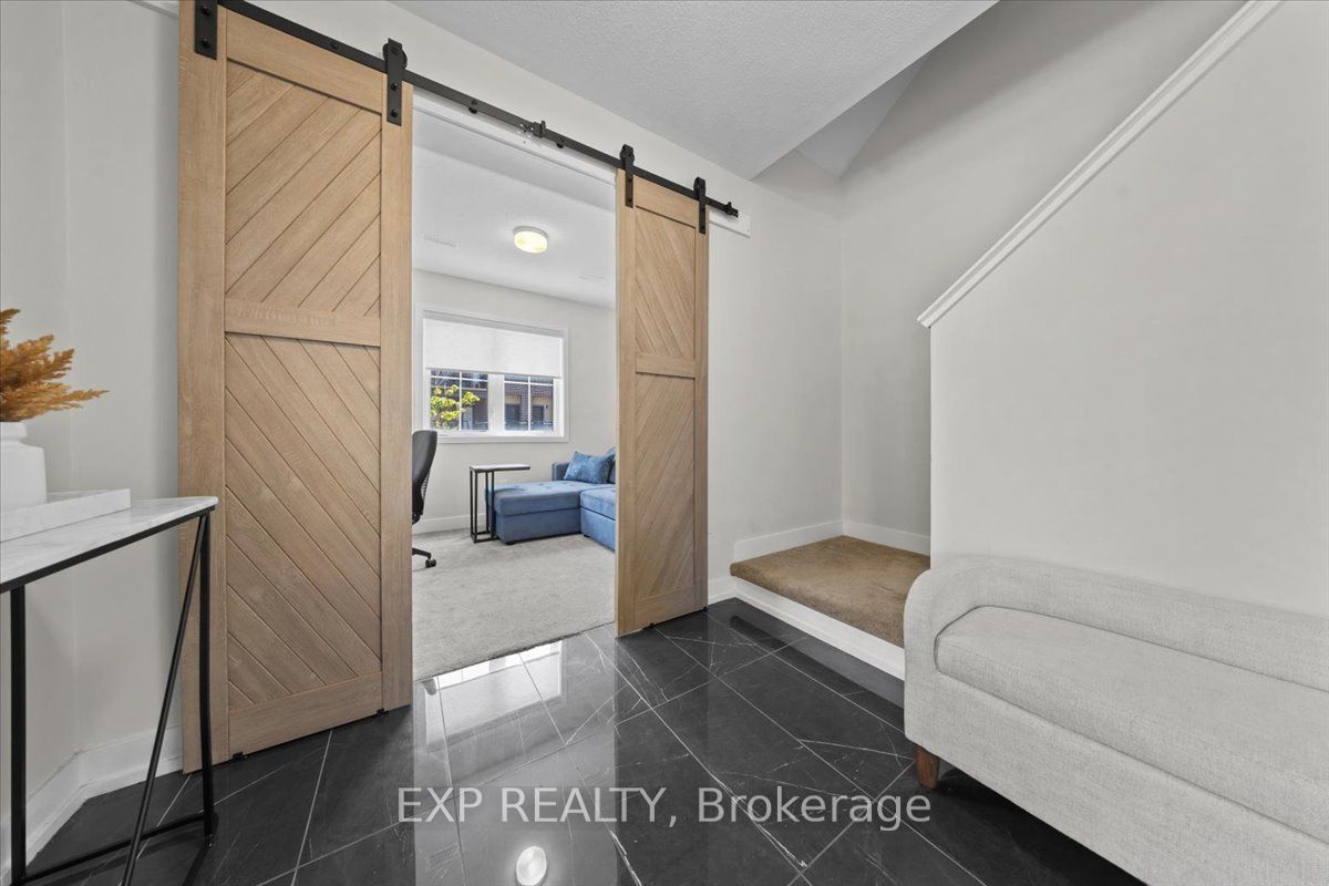 Residential in Barrhaven 5