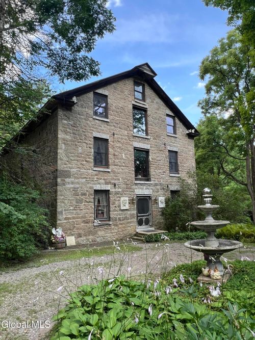 1679 Mill Rd, St. Johnsville, NY, 13452-3911 | Card Image