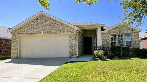 8108 Tierra Del Sol Rd, Arlington, TX, 76002-5702 | Card Image