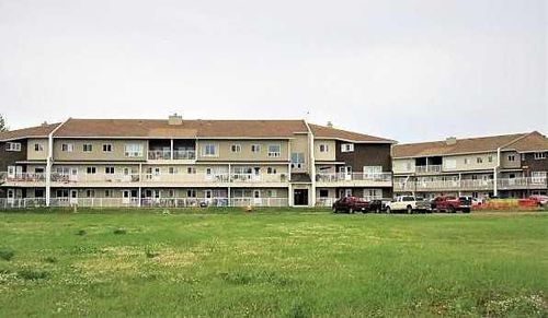 301-201 12 Ave Sw, Slave Lake, AB, T0G2A4 | Card Image