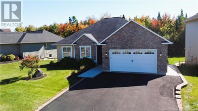 40 Summerhill Row, House other with 5 bedrooms, 4 bathrooms and null parking in Fredericton NB | Image 1