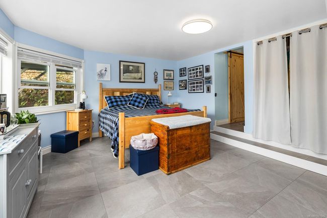 lower primary suite or rec room | Image 32