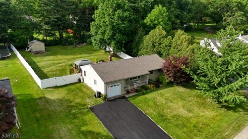 13 Marudy Dr, Clinton, NJ, 08809-1220 | Card Image