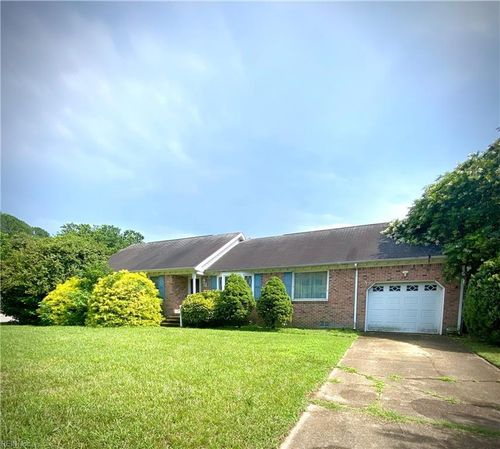 5304 Gale Dr, Virginia Beach, VA, 23464-4104 | Card Image