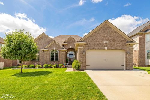 51763 Battanwood Dr, Macomb, MI, 48042-6058 | Card Image
