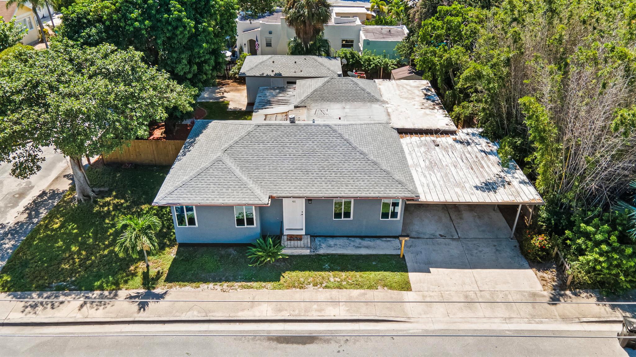 8th Ave, Lake Worth Beach, FL 33460