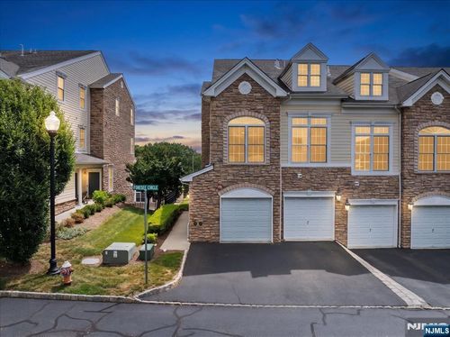 31 Forshee Cir, Montvale, NJ, 07645-1781 | Card Image
