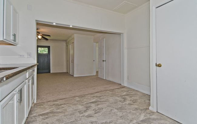 3011 Spurlock St, House other with 3 bedrooms, 2 bathrooms and null parking in Dallas TX | Image 15