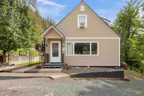 724 Floyd Ave, Orofino, ID, 83544-9003 | Card Image