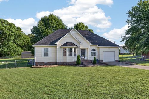 6 Robinwood Dr, Fayetteville, TN, 37334-7926 | Card Image