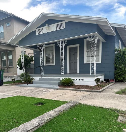 2523 W Spruce St, TAMPA, FL, 33607-3320 | Card Image