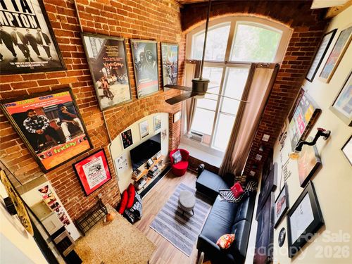 132-201 S Hoskins Rd, Charlotte, NC, 28208-1458 | Card Image