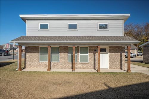 636 N Honey Locust Bnd, Fayetteville, AR, 72704-4073 | Card Image