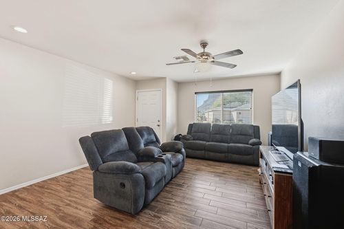 3304 W Athenee Ct, Tucson, AZ, 85746-1076 | Card Image