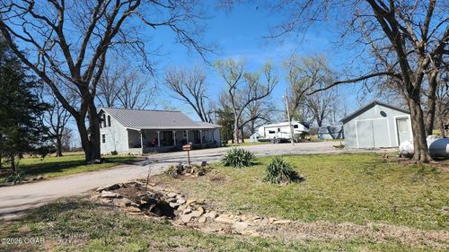 488 W 640th Ave, Girard, KS, 66743-2112 | Card Image