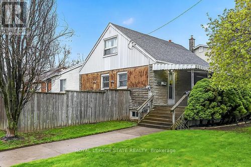 419 East 42nd Street, Hamilton (Hampton Heights), ON, L8T3B2 | Card Image