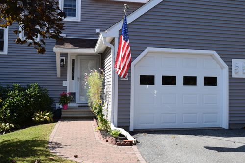 20-20 Sadler Drive, Brunswick, ME, 04011 | Card Image