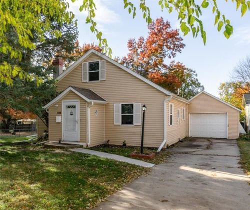 1008 67th St, Windsor Heights, IA, 50324-1602 | Card Image