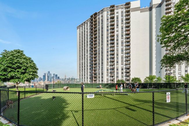 APT-1217 - 100 Manhattan Ave, Home with 2 bedrooms, 2 bathrooms and null parking in Union City NJ | Image 29