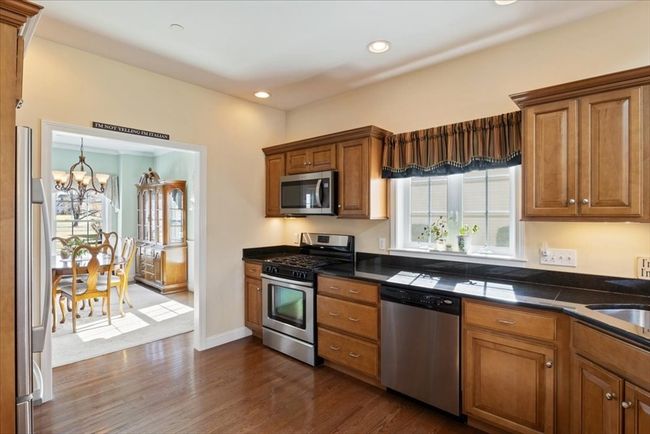 5 Back Nine Dr, House other with 2 bedrooms, 3 bathrooms and 4 parking in Haverhill MA | Image 4