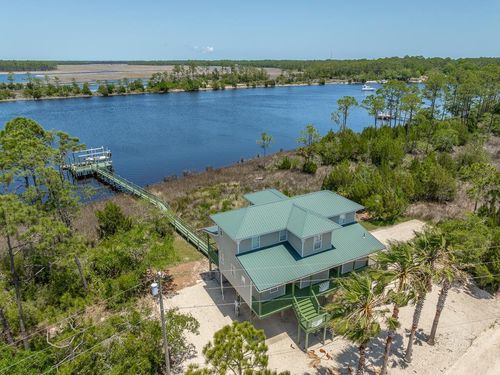 588 River Rd, Carrabelle, FL, 32322 | Card Image