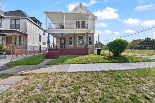 3636 Maxwell St, Detroit, MI, 48214-1108 | Card Image