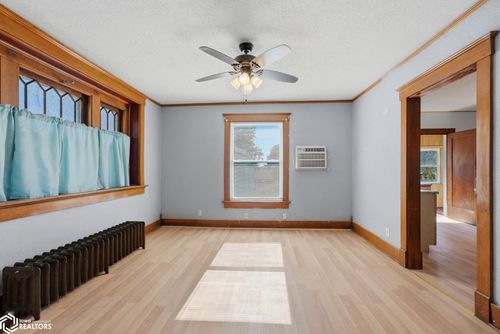 431 Washington Street, Ainsworth, IA, 52201 | Card Image