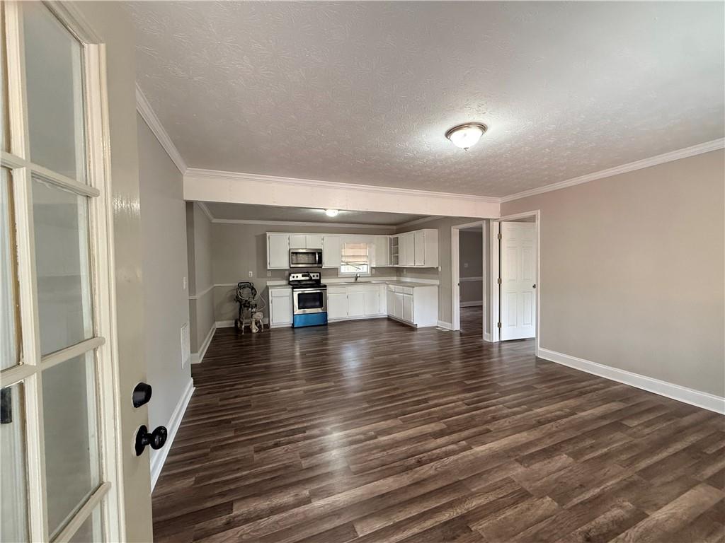Commercial Sale in Lilburn 5