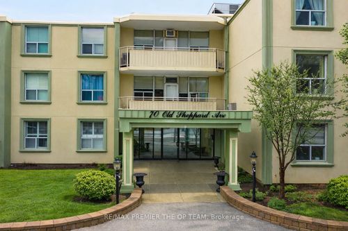 212-70 Old Sheppard Avenue, North York, ON, M2J3L6 | Card Image