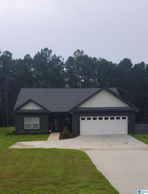 163 Magnolia Estates Dr, Alexander City, AL, 35010-0801 | Card Image