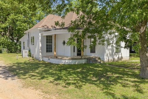 302 S 10th Ave, Madill, OK, 73446-2631 | Card Image
