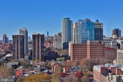 apt-21e-210 Locust St, PHILADELPHIA, PA, 19106-5303 | Card Image