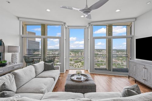 apt-2707-500 Throckmorton St, Fort Worth, TX, 76102-3814 | Card Image