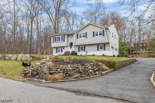 20 Lake View Dr, Byram Twp, NJ, 07821-3339 | Card Image