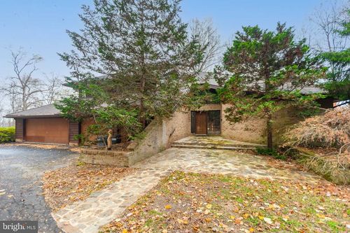 6 Chris Eliot Ct, COCKEYSVILLE, MD, 21030-1525 | Card Image