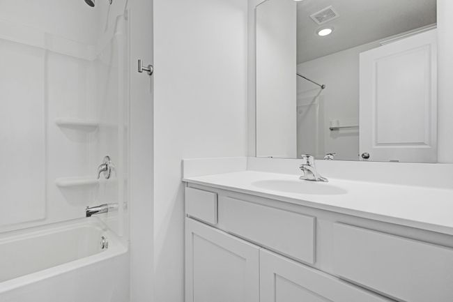 Bathroom | Image 16