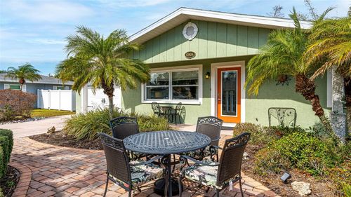 6904 9th Ave Nw, BRADENTON, FL, 34209-1503 | Card Image