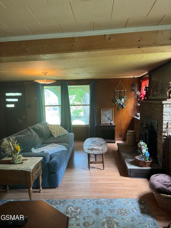 3528 Sugar Camp Cir, House other with 3 bedrooms, 1 bathrooms and null parking in Sevierville TN | Image 8