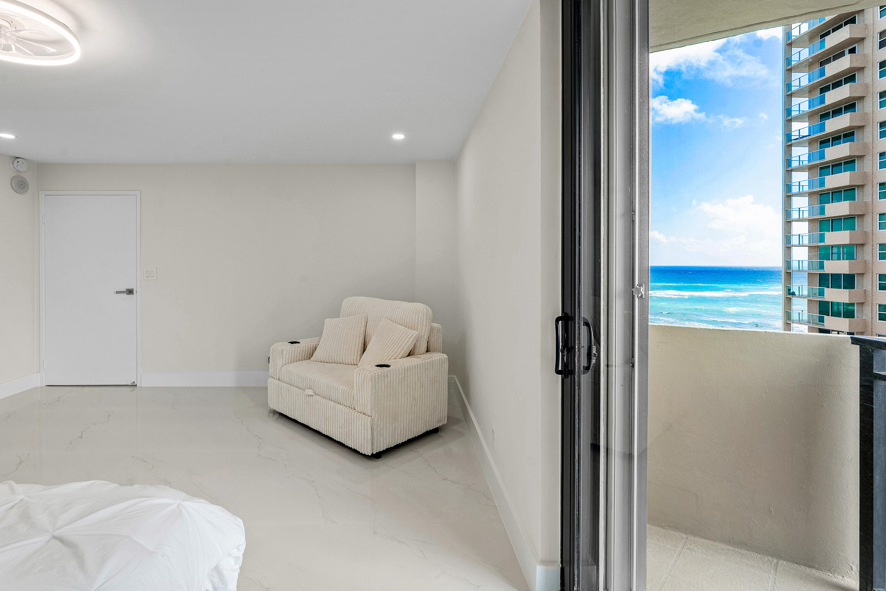 Residential in Singer Island 4