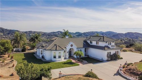 25025 Las Palmeras Dr, Temecula, CA, 92590 | Card Image