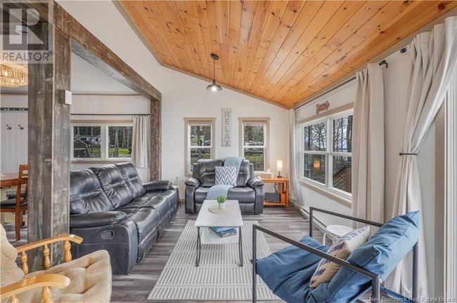 466 Cumberland Point Rd, Home with 4 bedrooms, 2 bathrooms and null parking in Cumberland Bay NB | Image 11