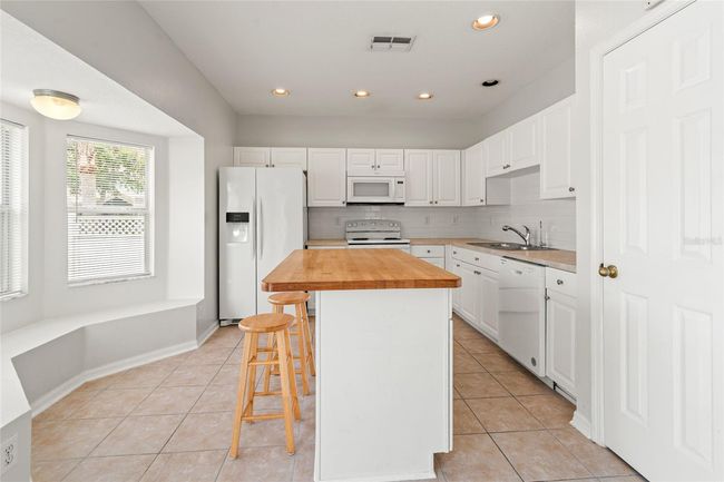 Kitchen View | Image 17