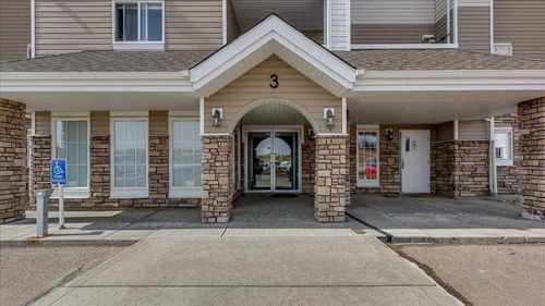 410-3 Broadway Rise, Sylvan Lake, AB, T4S0G9 | Card Image