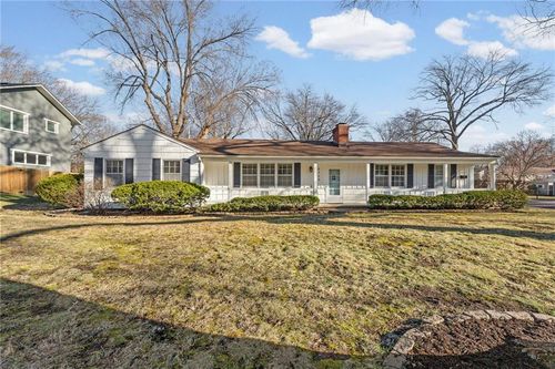 6102 W 67th Ter, Overland Park, KS, 66204-1401 | Card Image