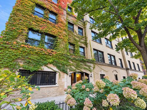 d3-855 W Buena Ave, Chicago, IL, 60613-1696 | Card Image