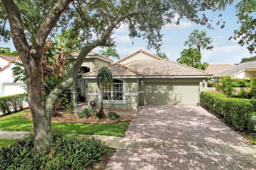 10043 Diamond Lake Rd, Boynton Beach, FL, 33437-5520 | Card Image